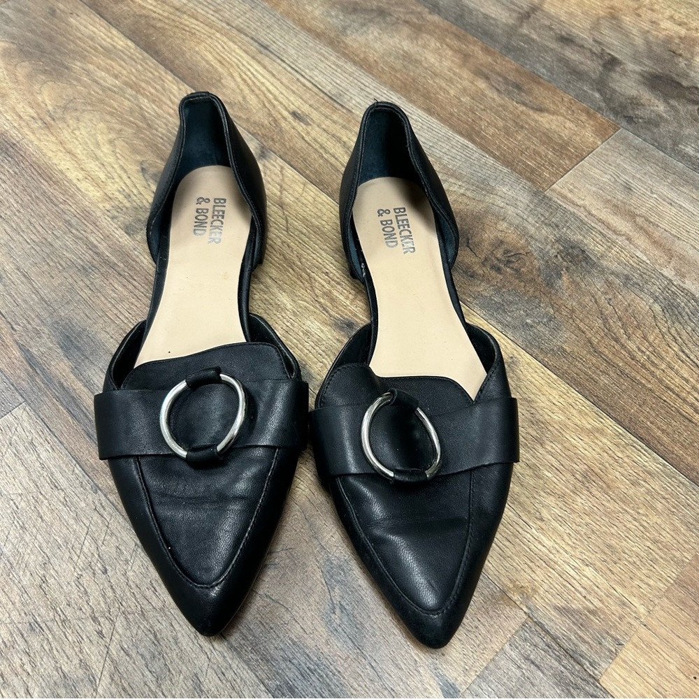 Bleecker & Bond Black Leather Flats, Size 7M, Silver Tone Ring Detail
